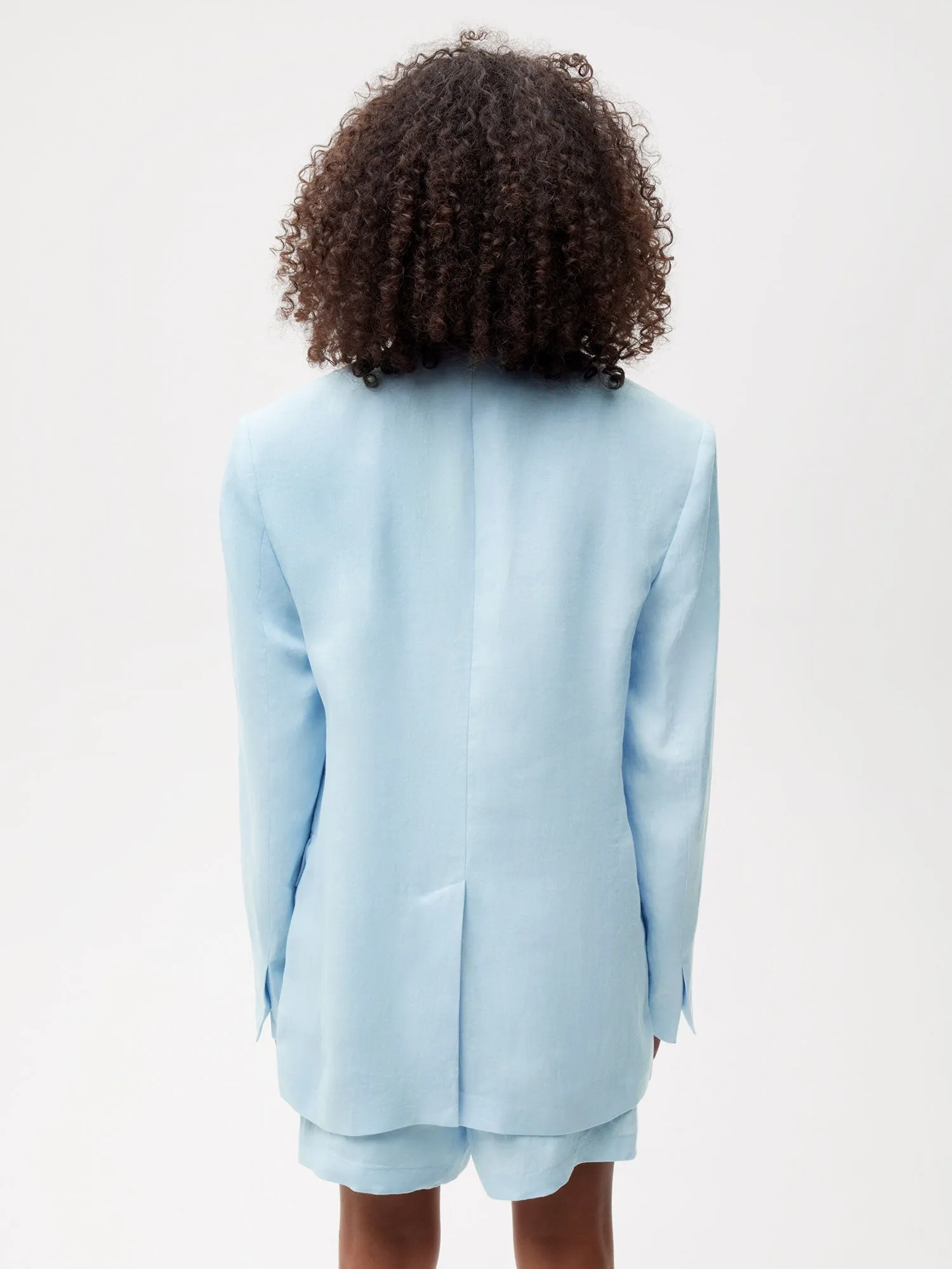 Aloe Linen Tailored Blazer—baby blue