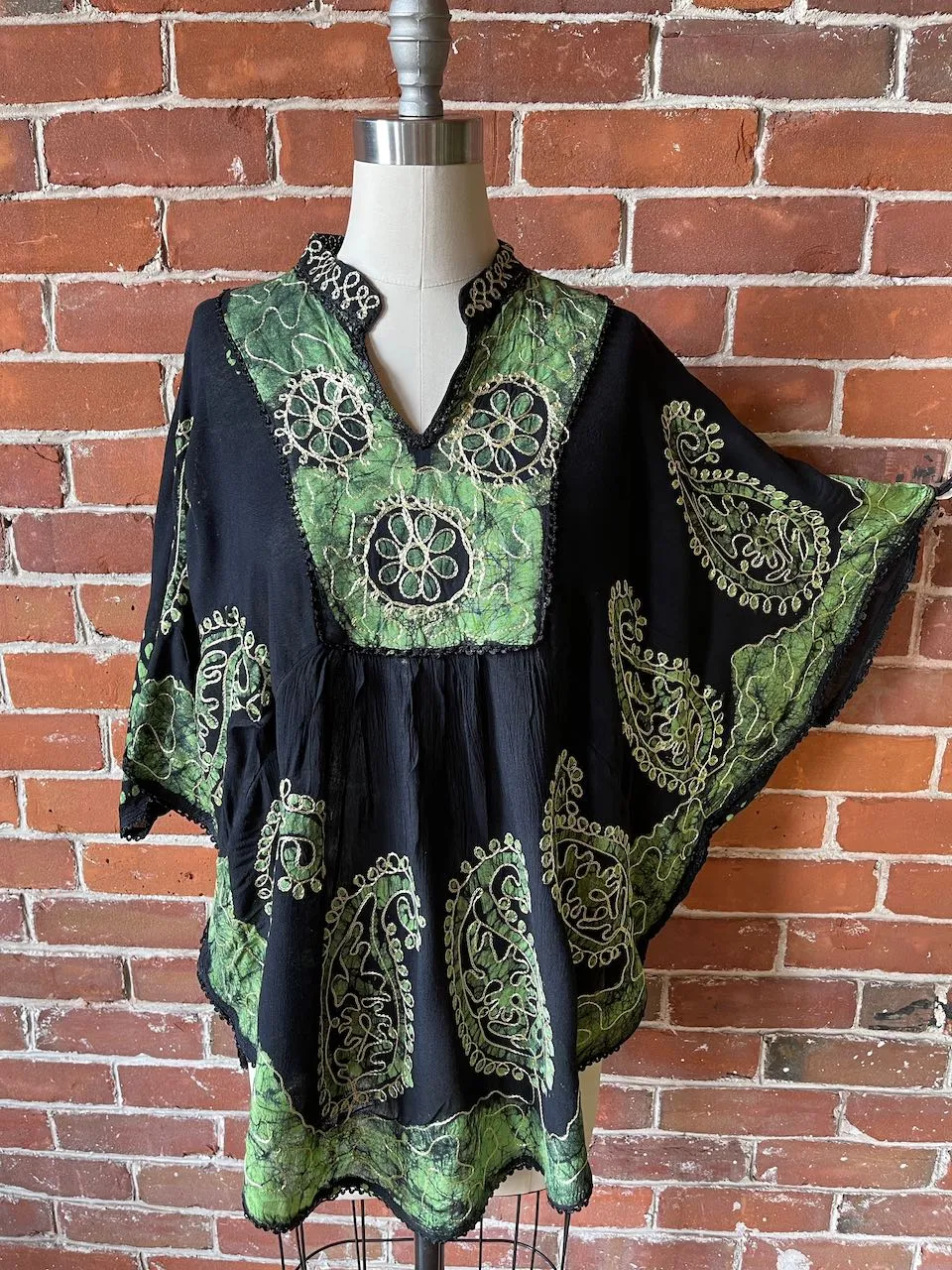 Artemis Batik Poncho Top - Green/Black