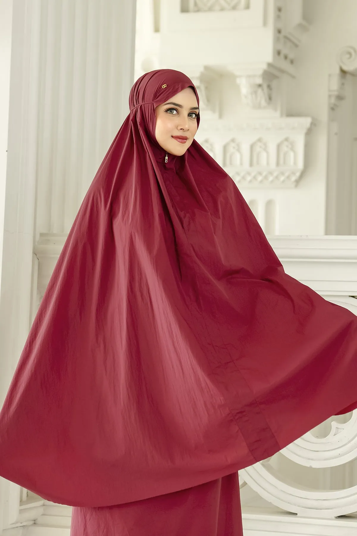 Capsule Prayer Robe - Maroon