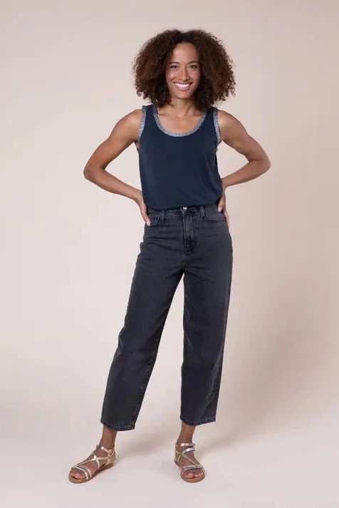 Eleven Loves Thea Barrel Leg Jeans Washed Black