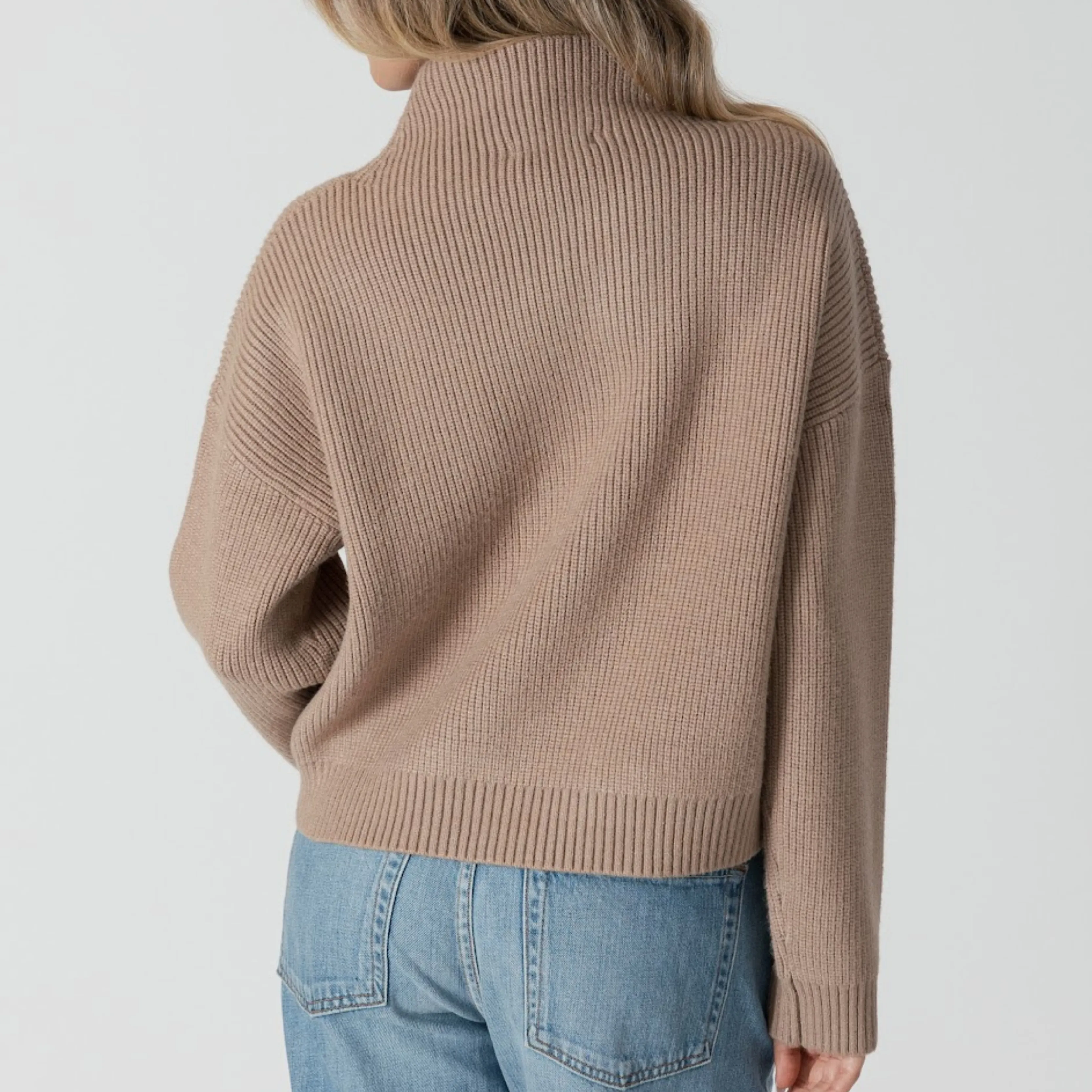 Evolet Mockneck Sweater - Caramel