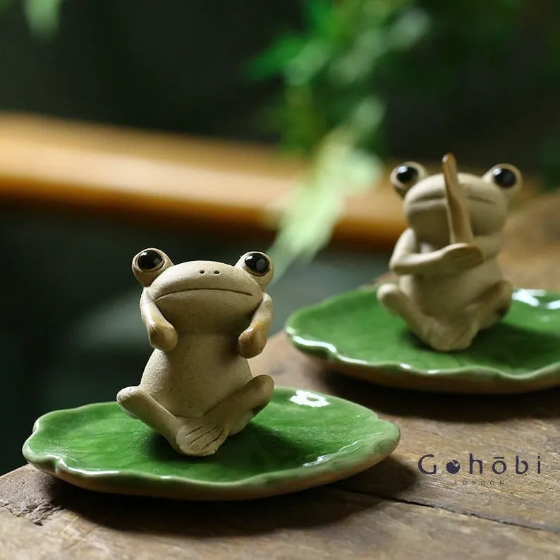 Gohobi Handmade Ceramic YiXing Clay Frog Ornament