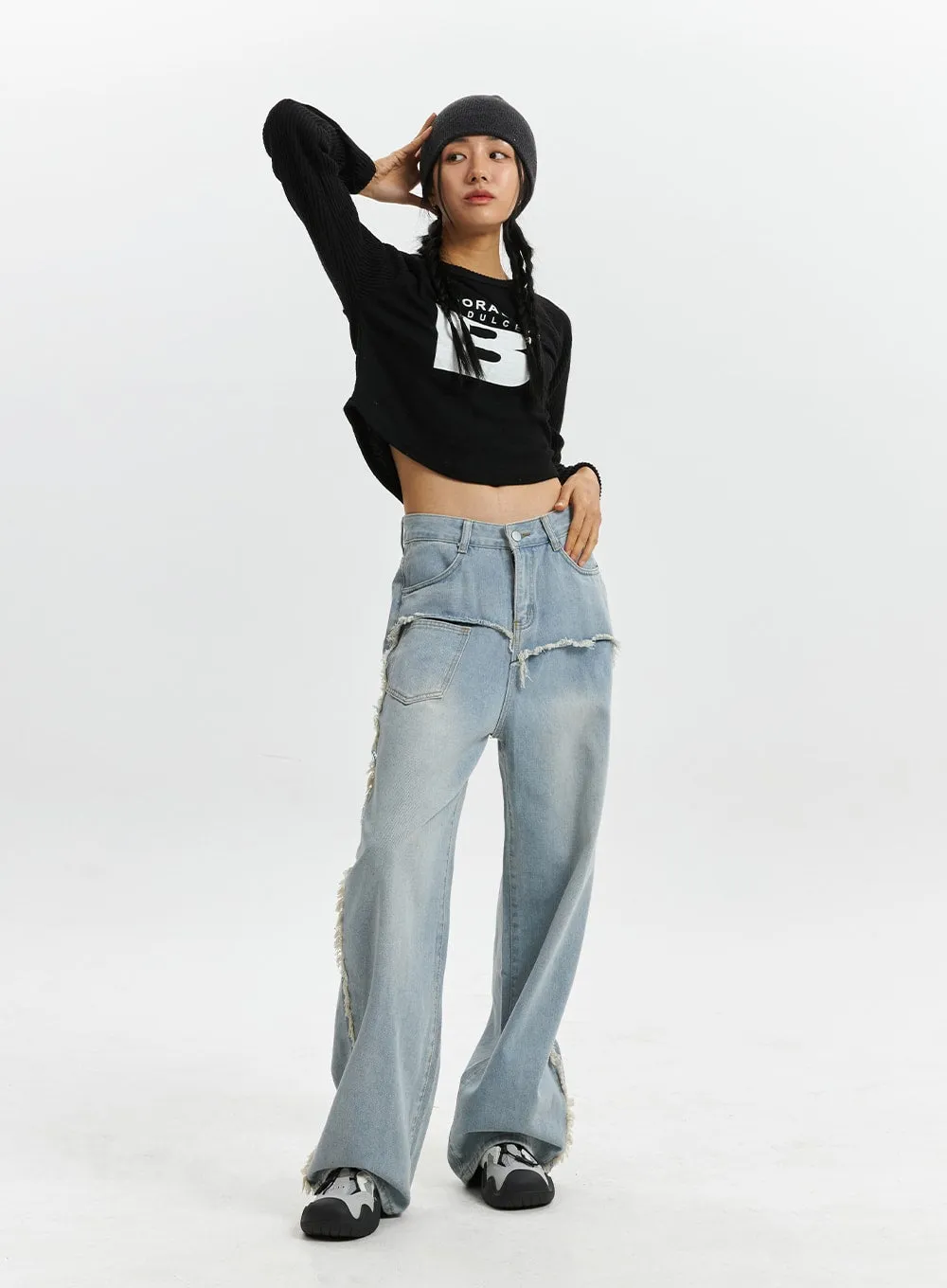 Graphic Lettering Long Sleeve Crop Top CD320