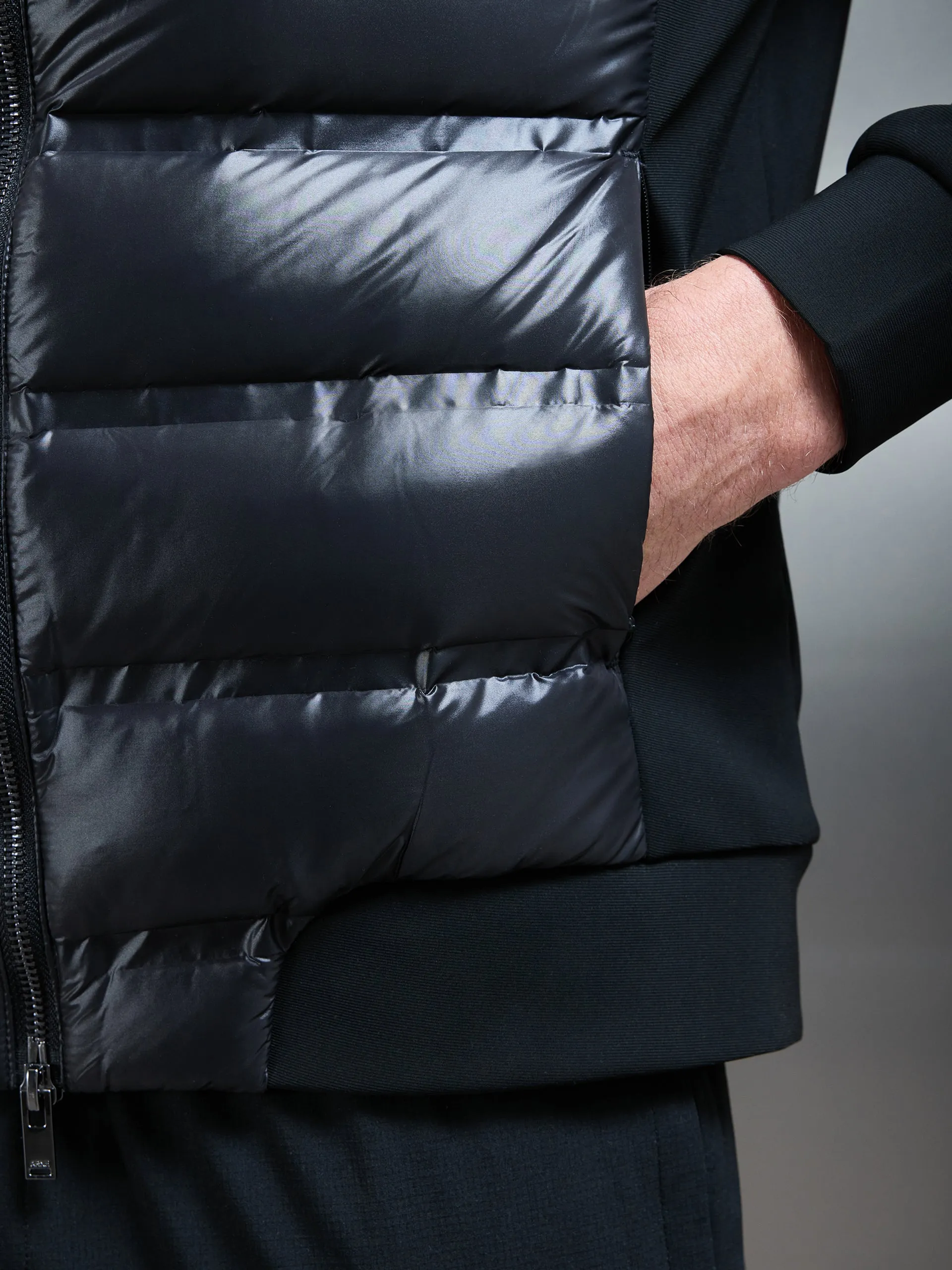 Hybrid Puffer Jacket in Black