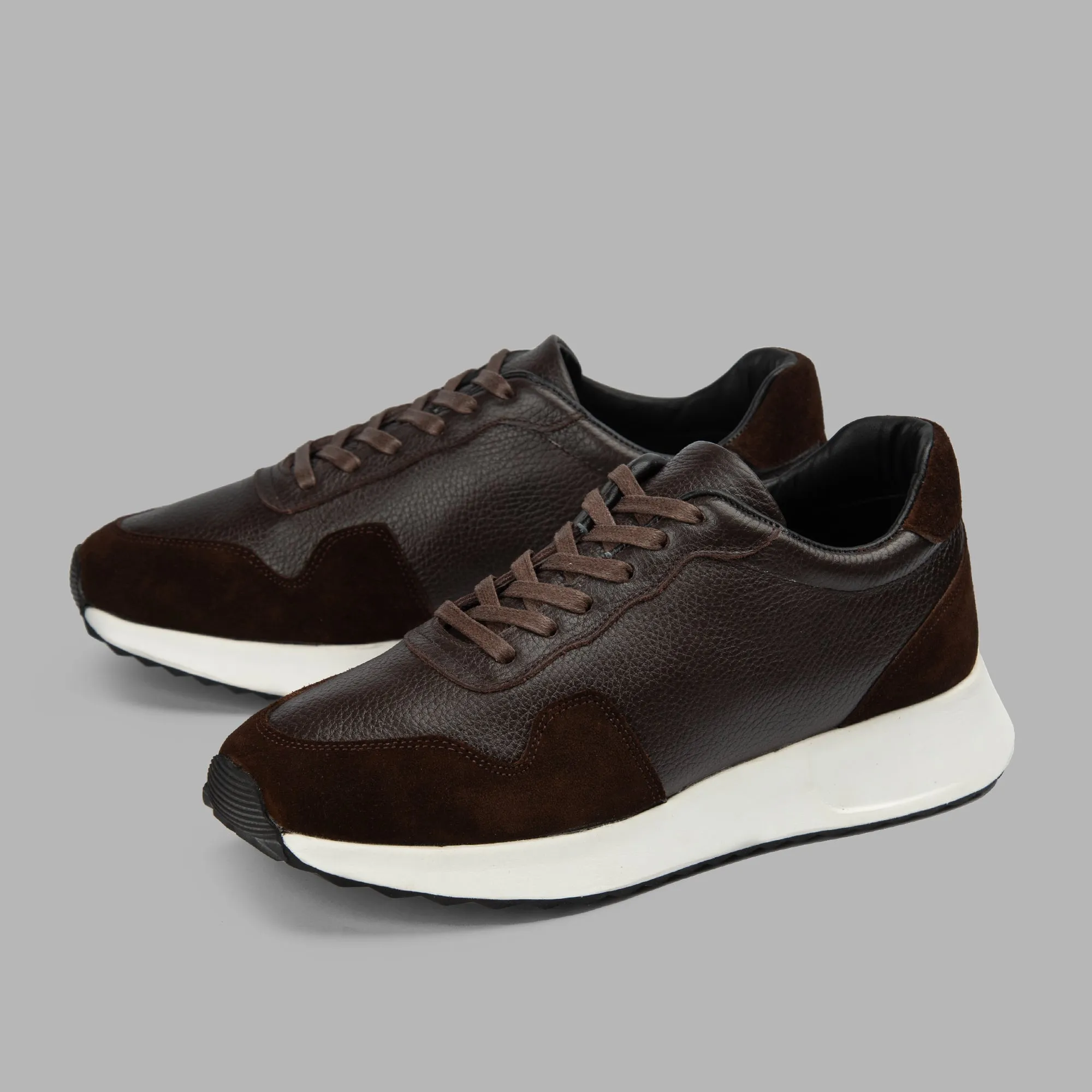 Iconic Mid-Top Sneakers - Brown