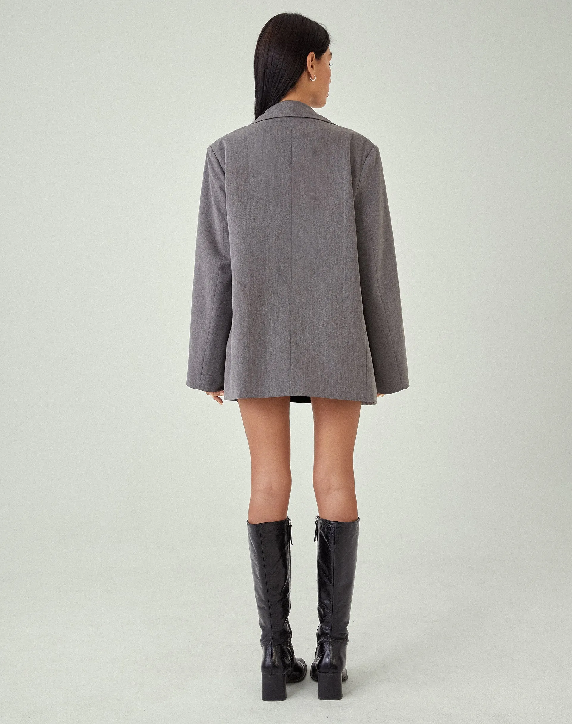 MOTEL X JACQUIE Maiwa Blazer in Tailoring Charcoal