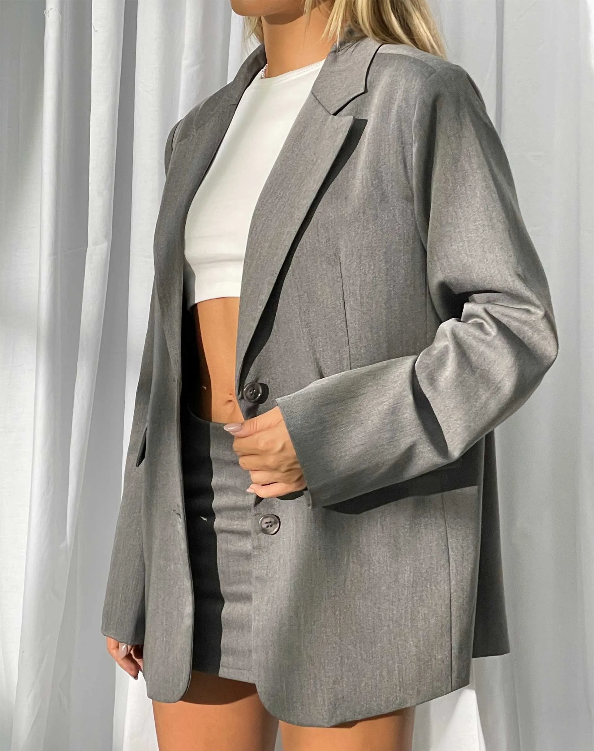 MOTEL X JACQUIE Maiwa Blazer in Tailoring Charcoal