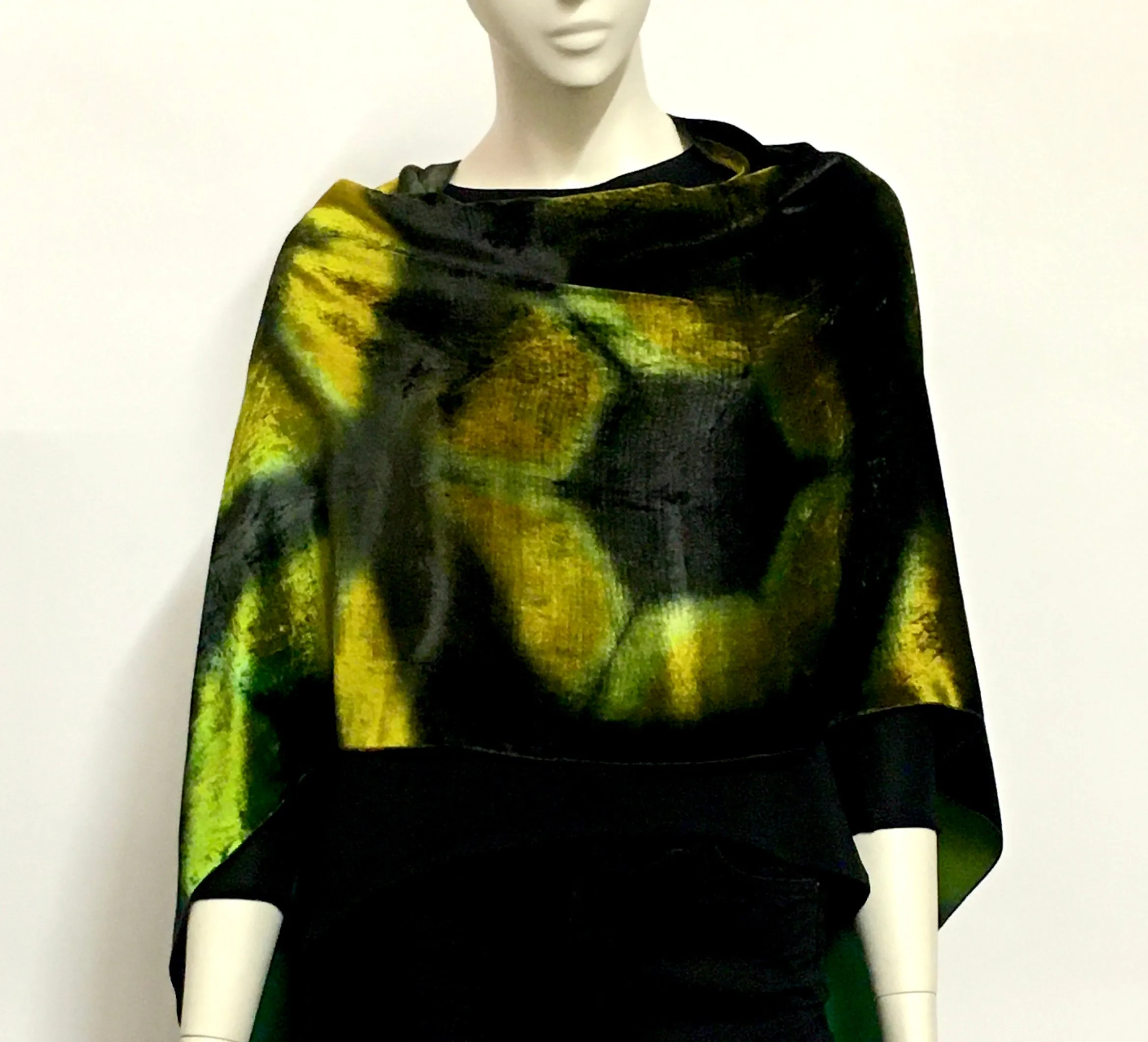 Velvet Poncho in Tortise Shell