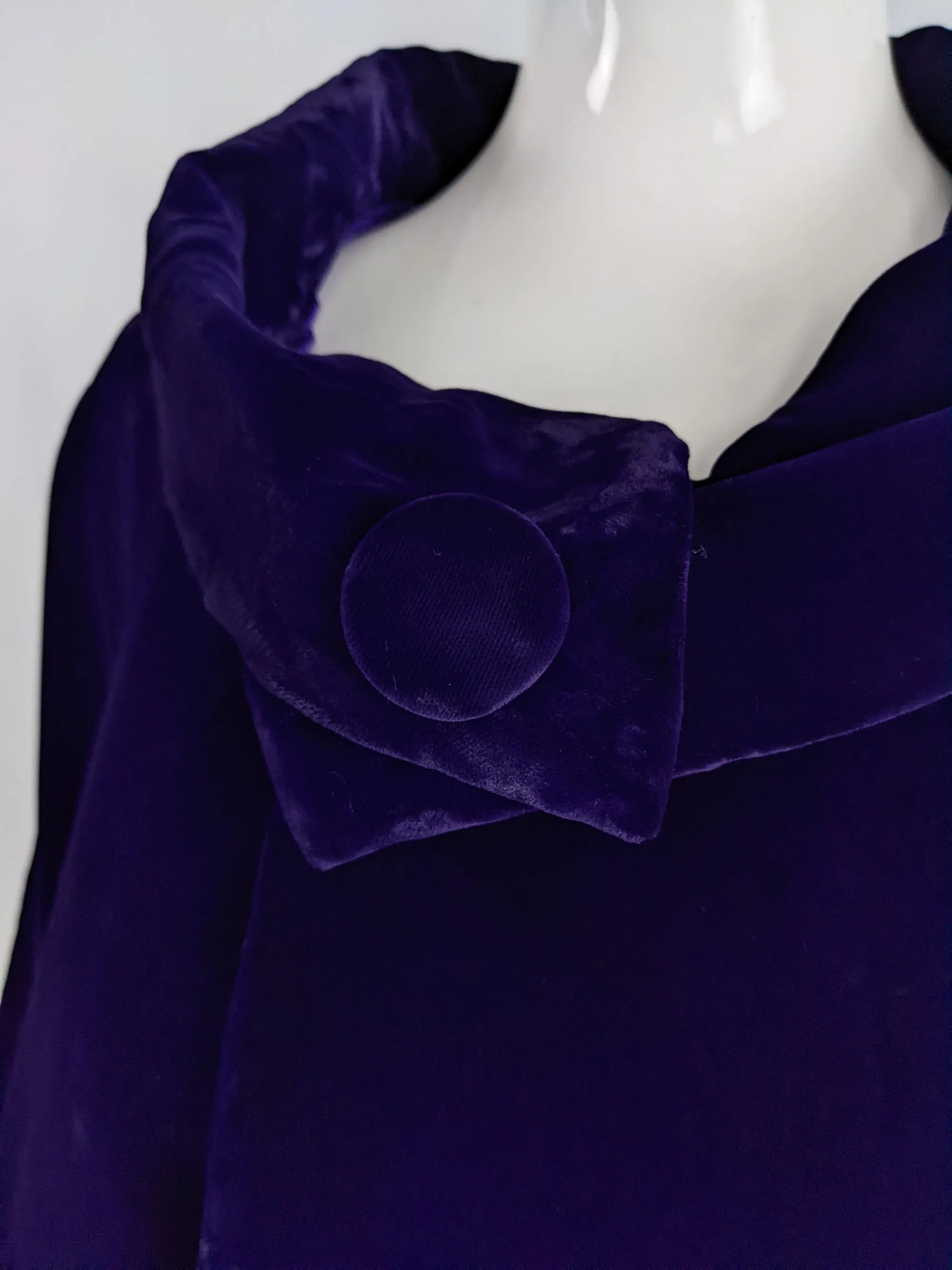 Vintage Deep Purple Velvet Batwing Evening Opera Coat, 1960s