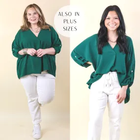 Weekend Out V Neck Placket 3/4 Sleeve Top in Emerald Green