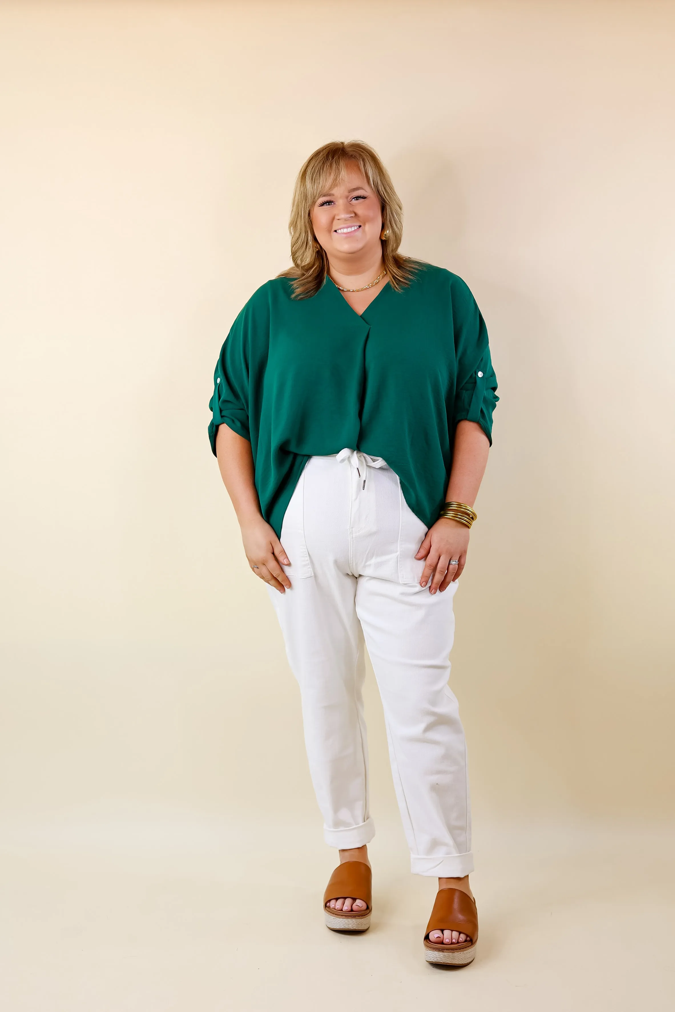 Weekend Out V Neck Placket 3/4 Sleeve Top in Emerald Green