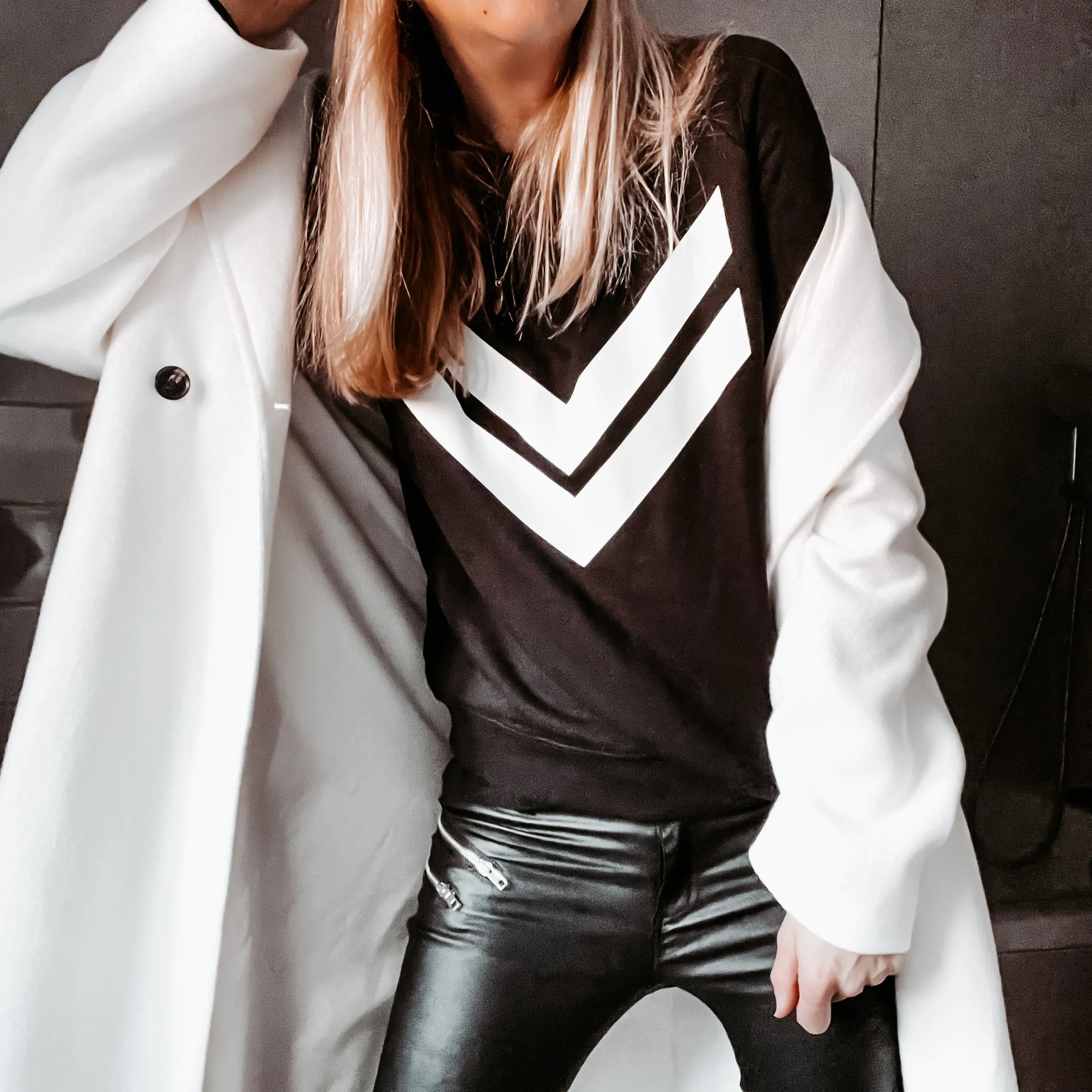 White double chevron black sweatshirt *relaxed style*