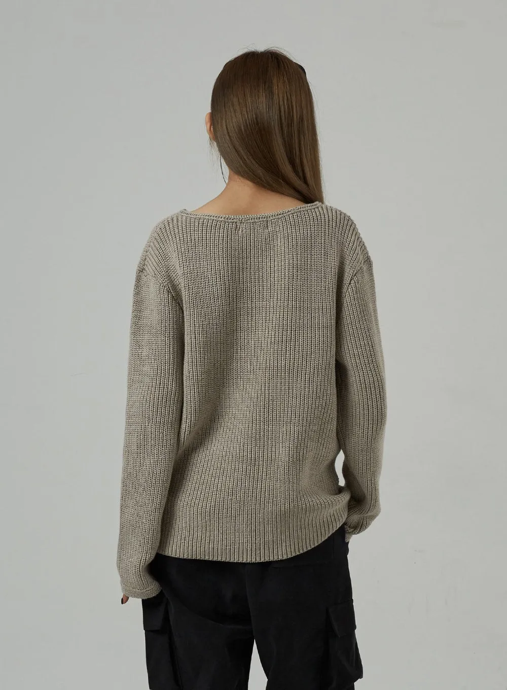 Wide V-Neck Sweater CJ309