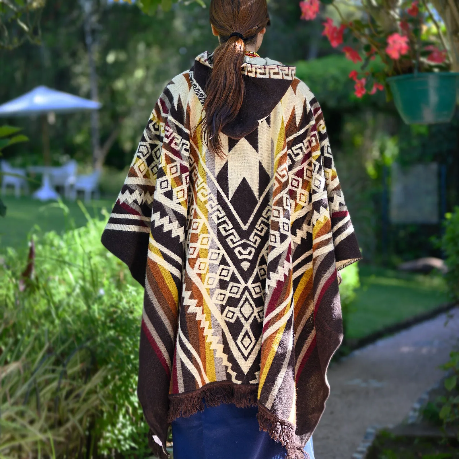 Zarza - Baby Alpaca wool Hooded Unisex Poncho S-XXL - Aztec pattern - BROWN